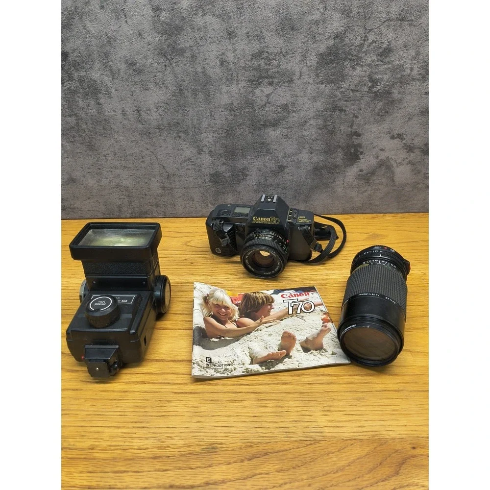 Canon‎ T70 35mm Camera With Canon Zoom Lens FD 50mm FOR PARTS UNTESTED